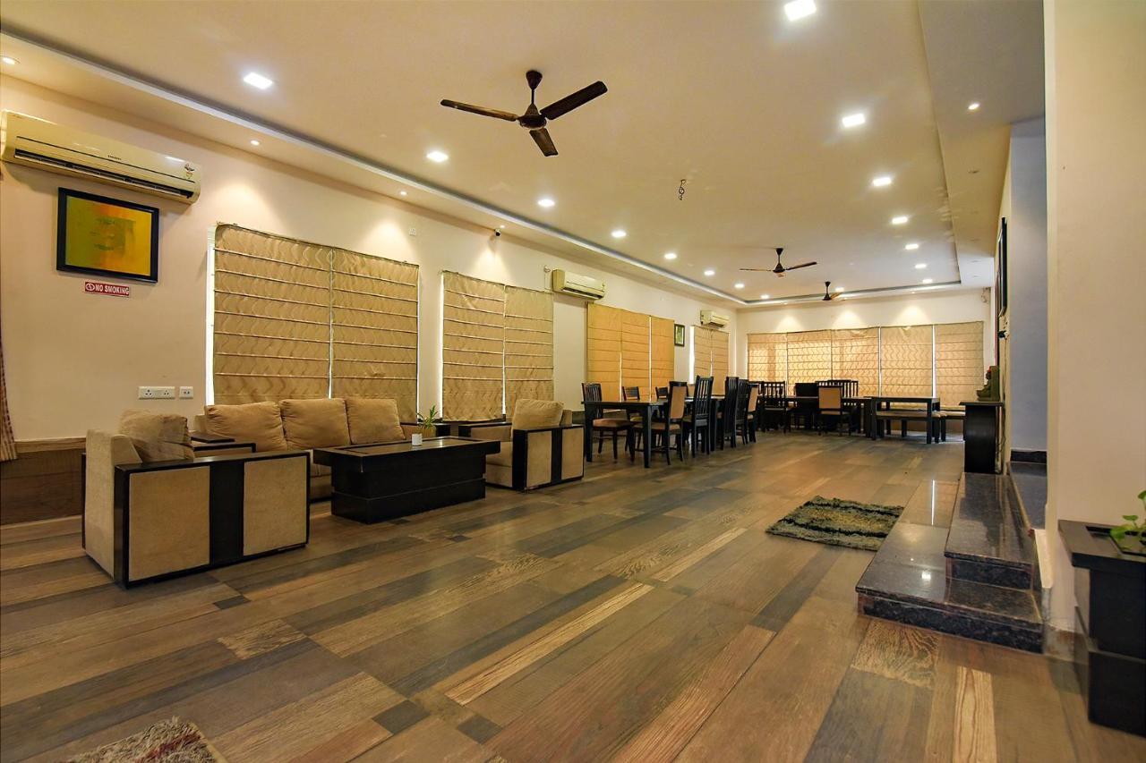Fabhotel All In One Saltlake - Opp Bj Market Complex Kalküta Dış mekan fotoğraf